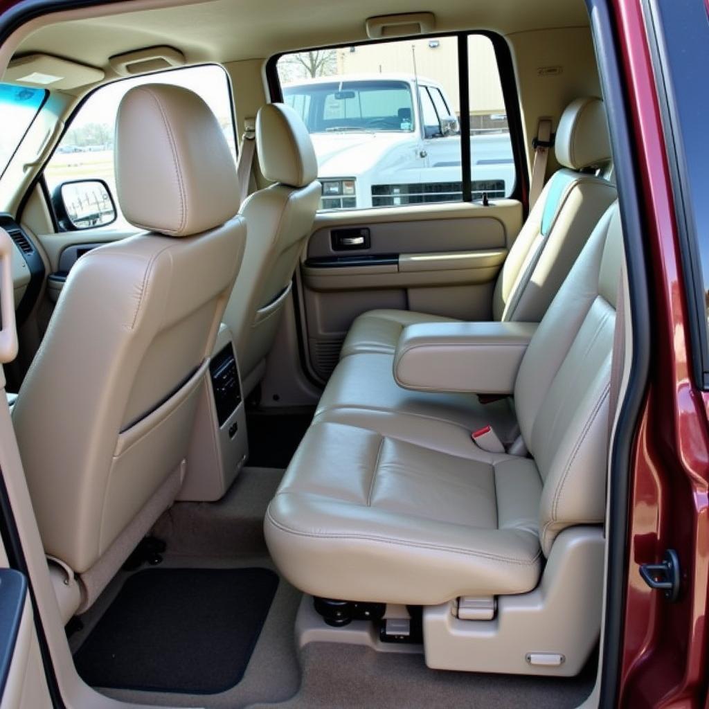 2004 Ford Expedition Easy Entry/Exit Seat Adjustment