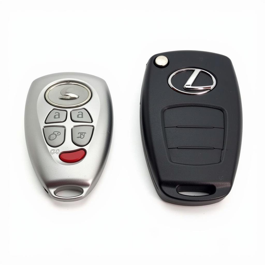 Lexus RX400h Key Fob Replacement Options: OEM vs. Aftermarket