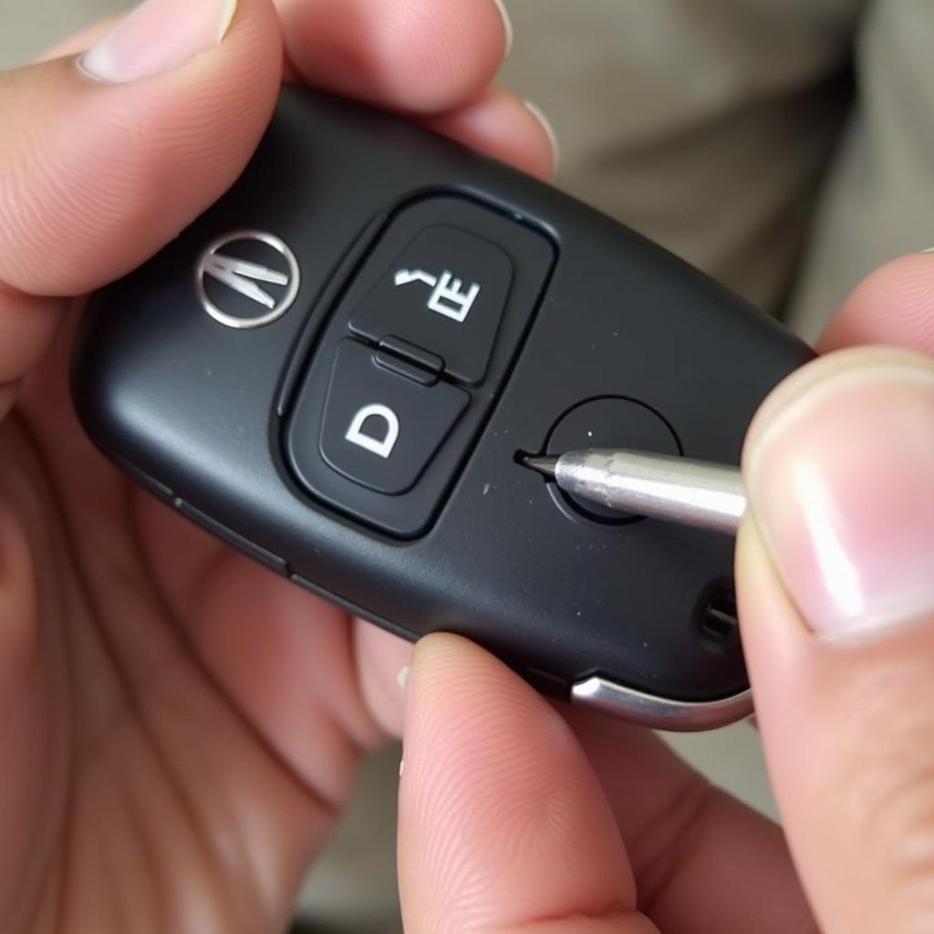 Replacing Acura Key Fob Battery - Opening the Case